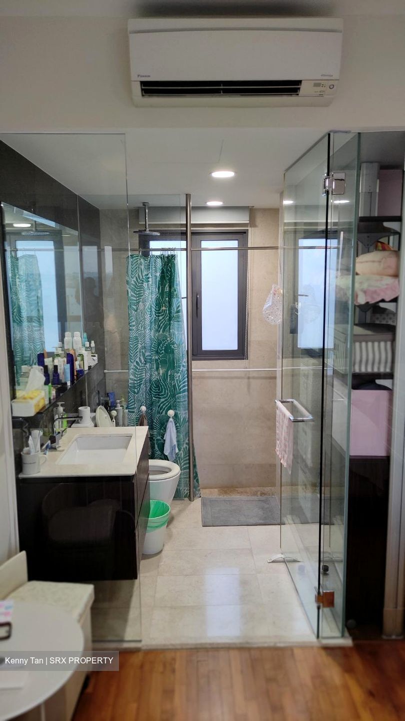 Waterfront Isle (D16), Condominium #381829791